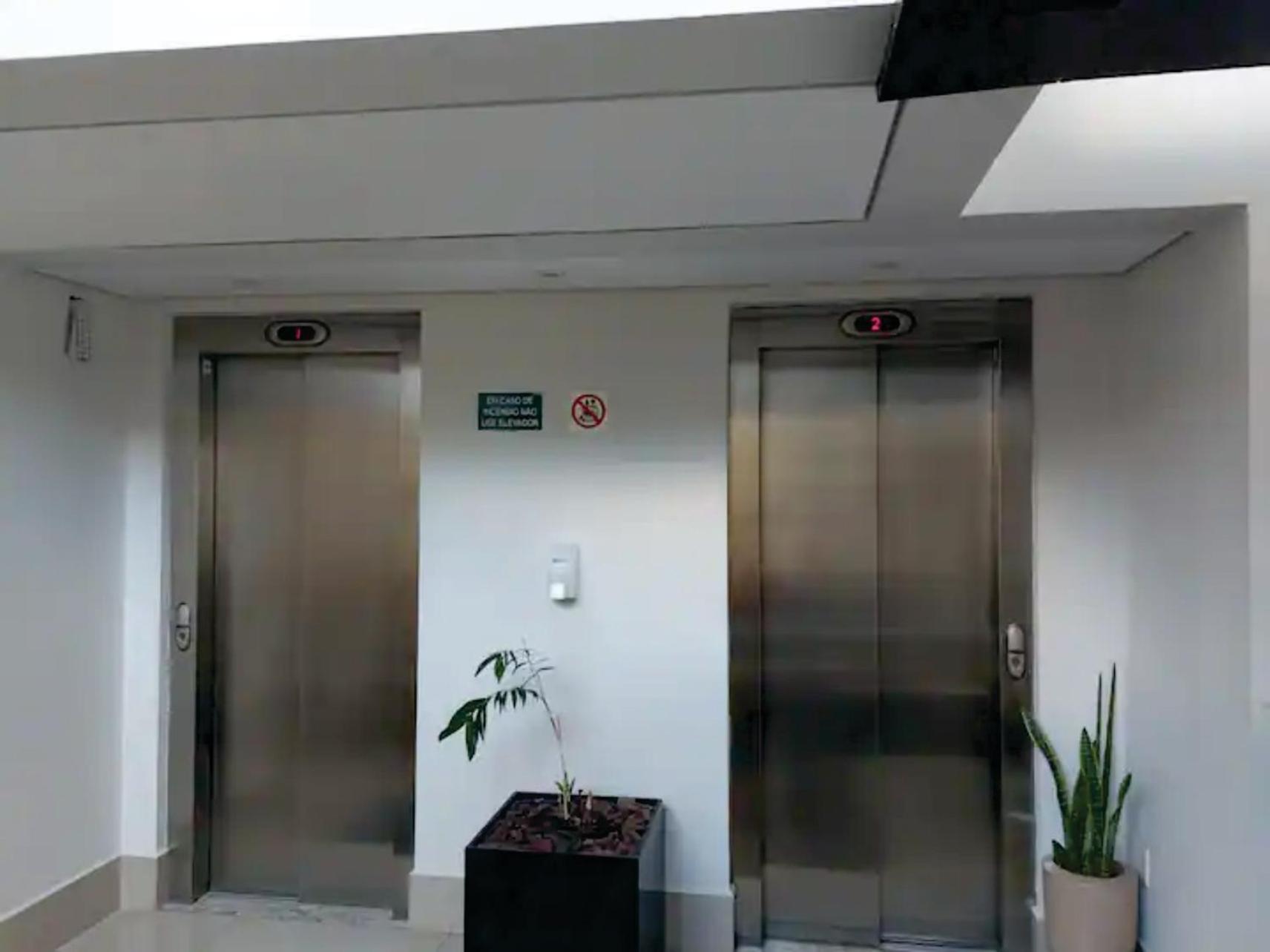 Apto 201 Com Varanda, Self Check-In, Ar, Tv E 14Km Aeroporto Lagoa Santa  Zewnętrze zdjęcie